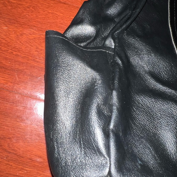 Backpack - Picture 2 of 7